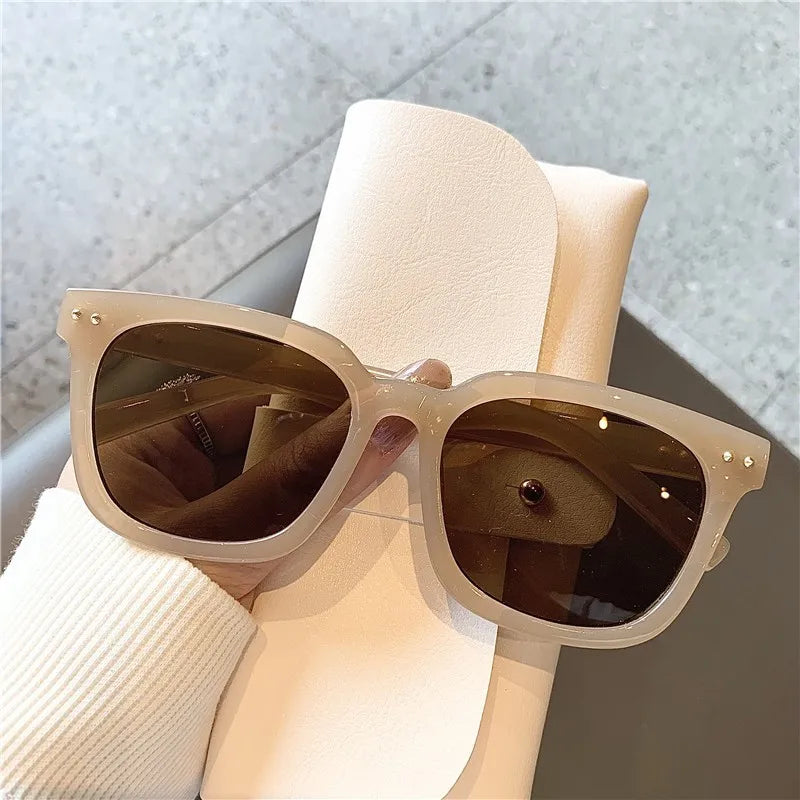 Vintage Oversized Square Sunglasses | משקפי שמש לנשים